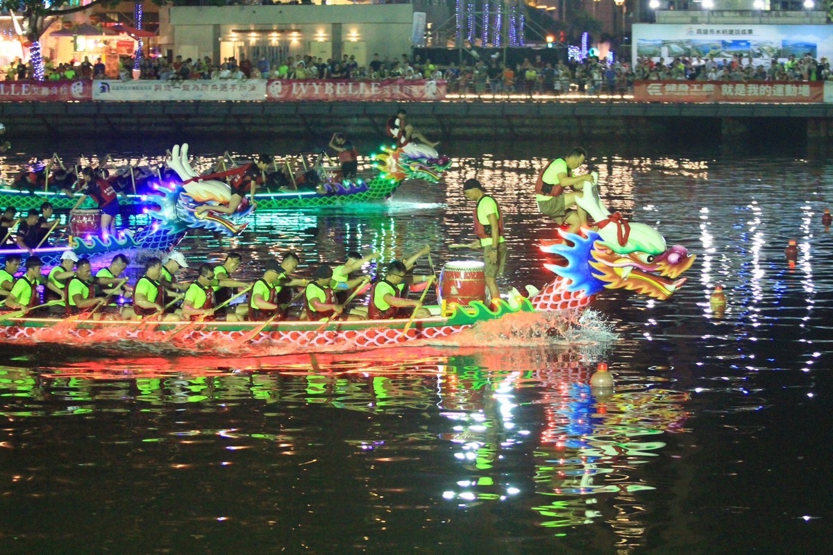 睽違4年的夜間龍舟，也將重現高雄。 圖：高雄市運發局/提供