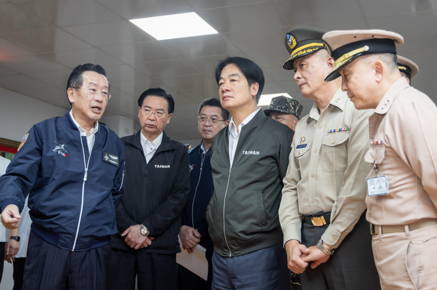 賴清德全程掌握中國軍演動態。圖為昨日其赴桃園勗勉海軍陸戰隊66旅。 圖：總統府提供