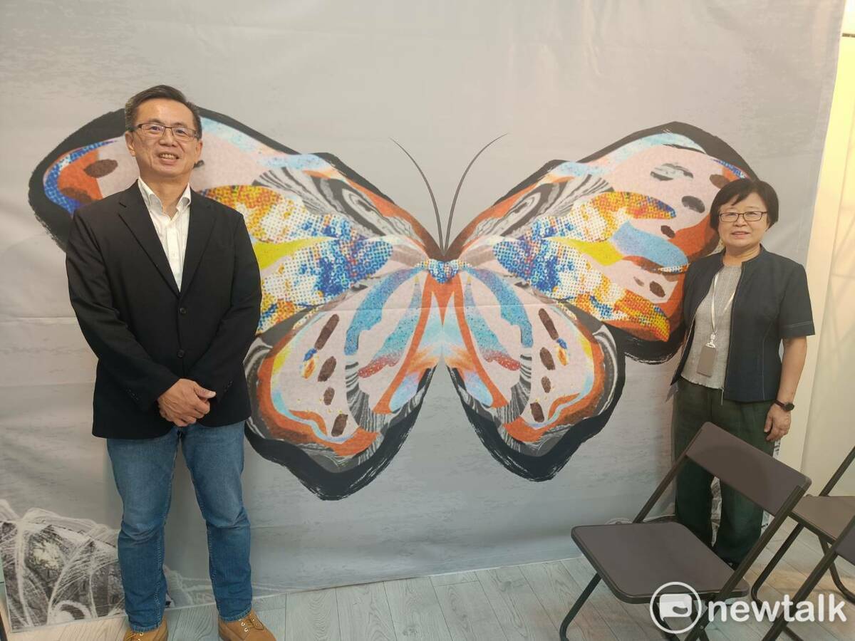 台中市政府新聞局副局長陳瑜（右）偕同台中市影視發展基金會執行長林盈志出席開幕記者會。 圖：唐復年/攝