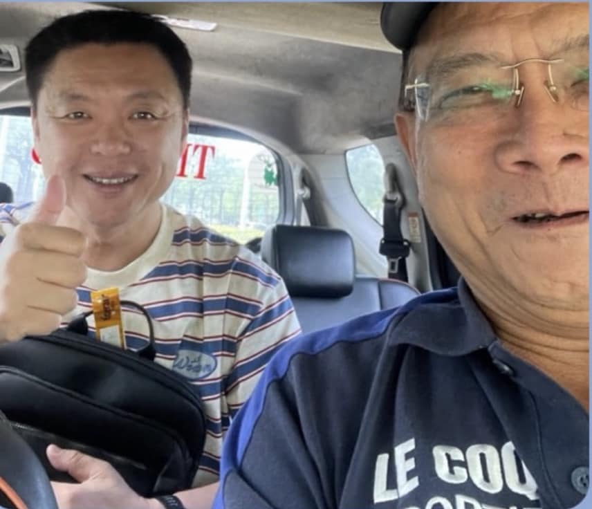前民進黨立委趙天麟稱自己今（31）晨要跟友人出國去沖繩，臨到櫃檯才發現訂成昨天的航班，只好先搭計程車離開機場，沒想到巧遇一個曾幫過他家人克服一件大難題的司機。 圖：擷自趙天麟臉書