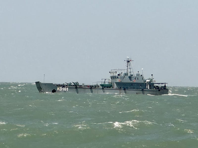 陸軍今天證實，金防部於當天上午偵獲共艦1批2艘次進入限制海域，防區即依規定，通報金門海巡隊前往應處，並通令戰備部隊加強戒備。 圖 : 國防部/堤供