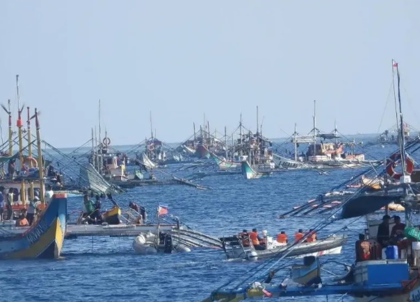 中國南海狠「清場」 ! 軍演名義宣布4個月禁漁令 專家：為「海警 3 號令」鋪路