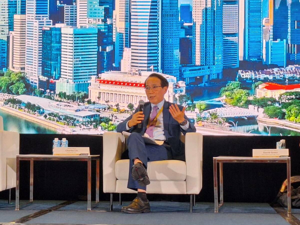 林欽榮在2024世界城市高峰會發表專題演講。 圖：高雄市行國處/提供