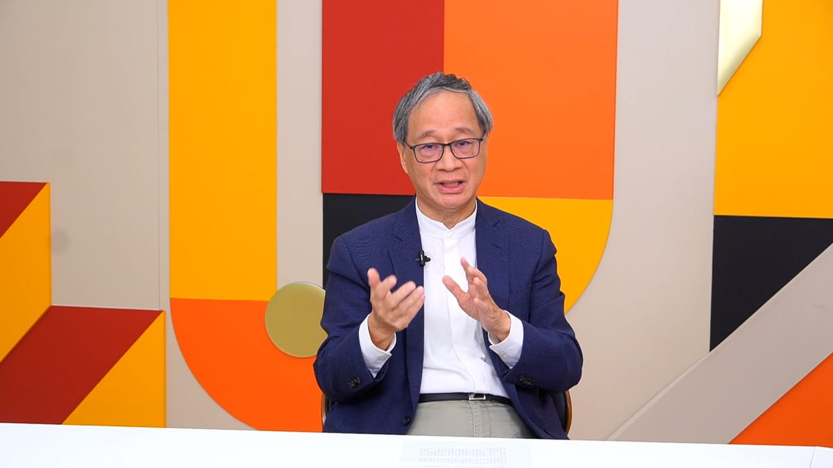 新任文化部長孝遠（筆名小野）。 圖：自由時報網路節目《官我什麼事》提供/于安亭攝