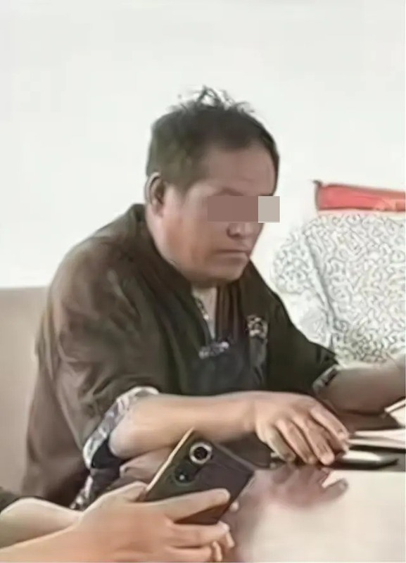 山西省沁縣政協主席郭建宇，也在沁縣某居民小區被嫌疑人安耀红當街持刀行刺後不治死亡。圖為安耀红。 圖：翻攝自澎派新聞