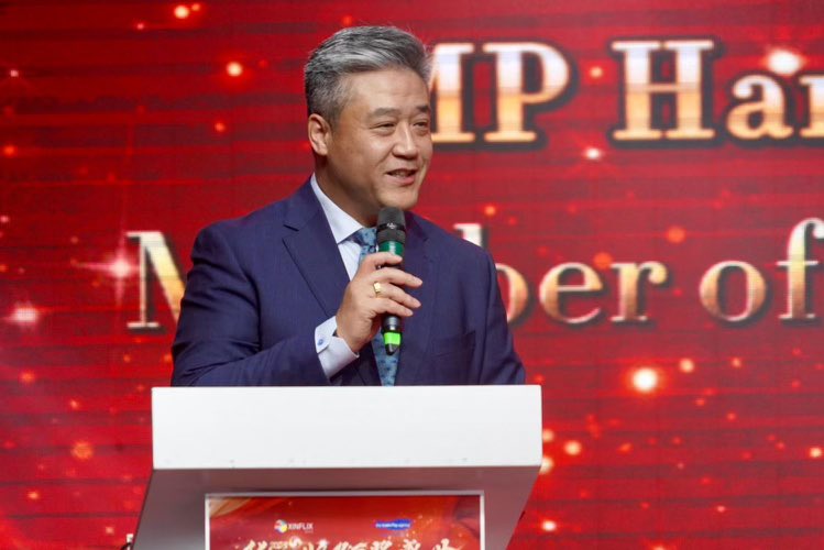 NSICOP 的報告指出，前自由黨華裔議員董晗鵬在 2019 年時，受到中國領事館的幫助贏得自由黨黨內初選。董晗鵬本人堅稱自己「毫不知情」。 圖：翻攝自 @handongontario X 帳號