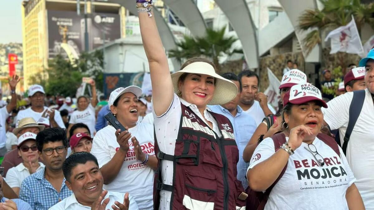 格雷羅州(Guerrero)提克斯特拉市(Tixtla)1 名女議員賈爾松(Esmeralda Garzon)在家門前又遭開槍擊斃。 圖：翻攝自 X