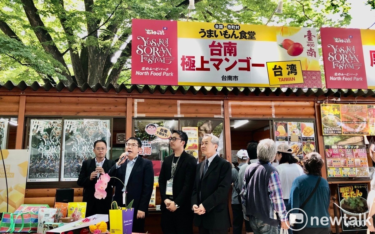 黃偉哲行銷台南馬不停蹄！愛文芒果插旗北海道200萬人索朗祭慶典
