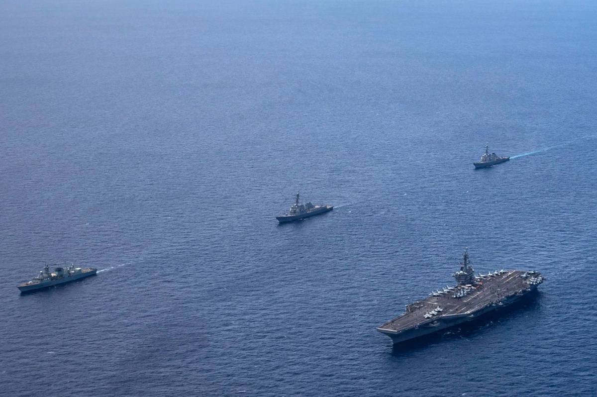 美軍「勇敢之盾2024」軍演，美國核動力航空母艦「羅斯福號(CVN-71)」在南海進行過境演練。 圖：翻攝自 US Navy