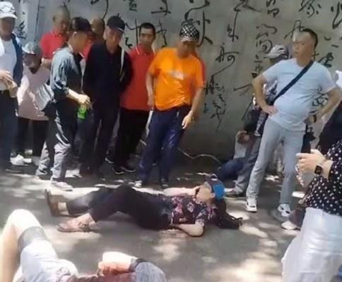 中國吉林10日發生4名美國大學教師被凶器刺傷的事件。 圖：翻攝微博