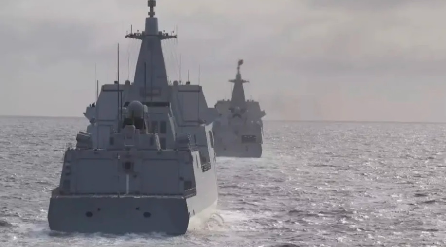 中國派出艦隊在南海進行實戰化演練。 圖：翻攝自央視軍事