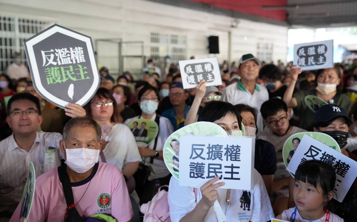民進黨「反濫權」台南宣講 痛批藍白兩黨「共產黨側翼」