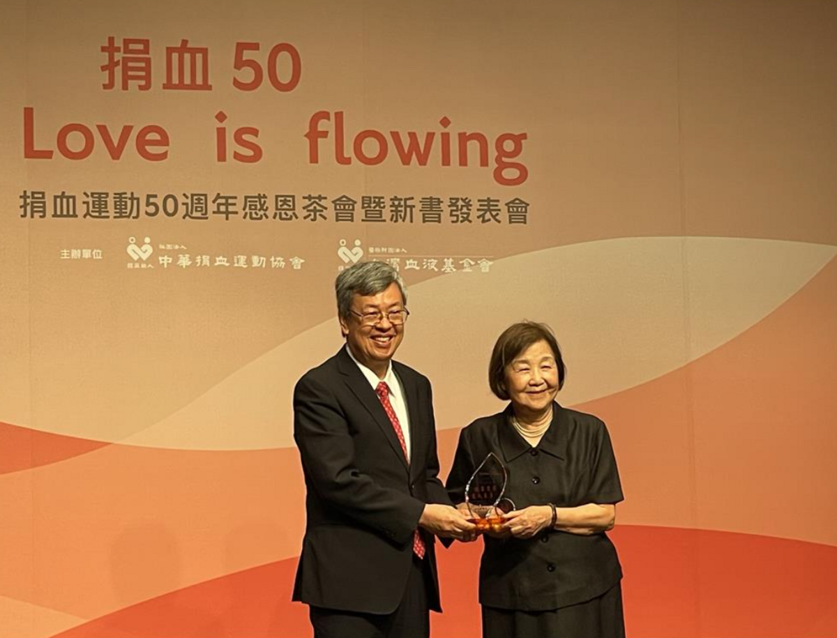 林媽利也受邀參加，更在典禮上意外上台獲頒「貢獻感謝獎」。 圖：林媽利／提供