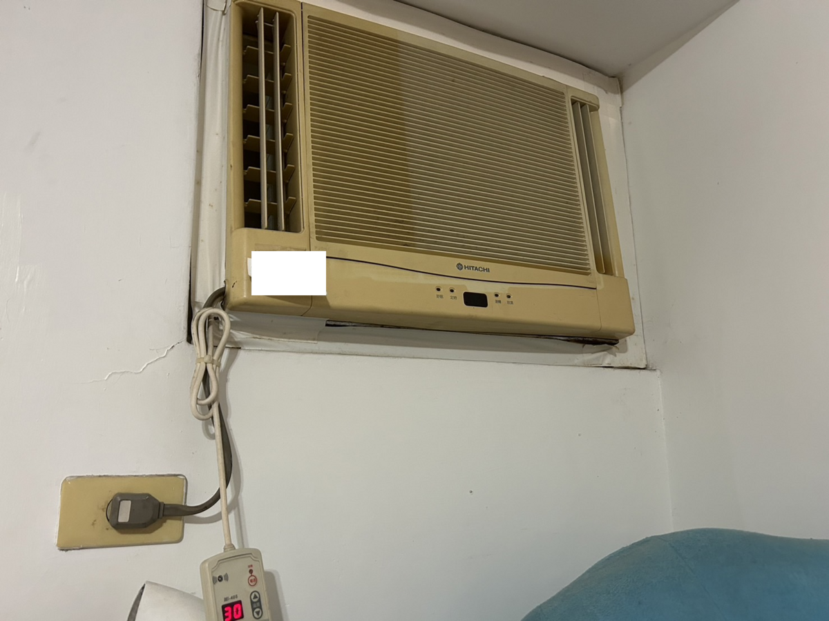 台電就於今(16)日透露吹冷氣的省電三步驟，其中一項關鍵方法就是，「清洗濾網」，不僅一天可以省下0.47度電，也能提升空氣品質。 圖：林岑韋／攝
