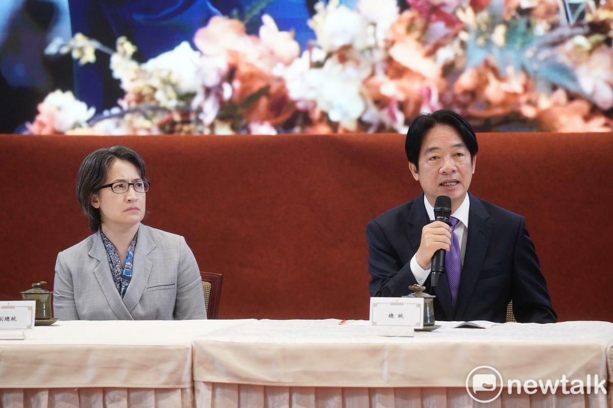 總統賴清德於總統府內舉行「信賴新政 時代新台灣」記者會，副總統蕭美琴陪同出席。 圖：張良一/攝