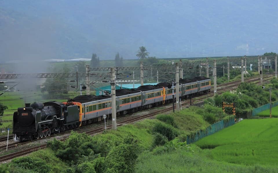 搭蒸氣火車一賭花東美景！「仲夏寶島號」再追加班次 6/21起開搶