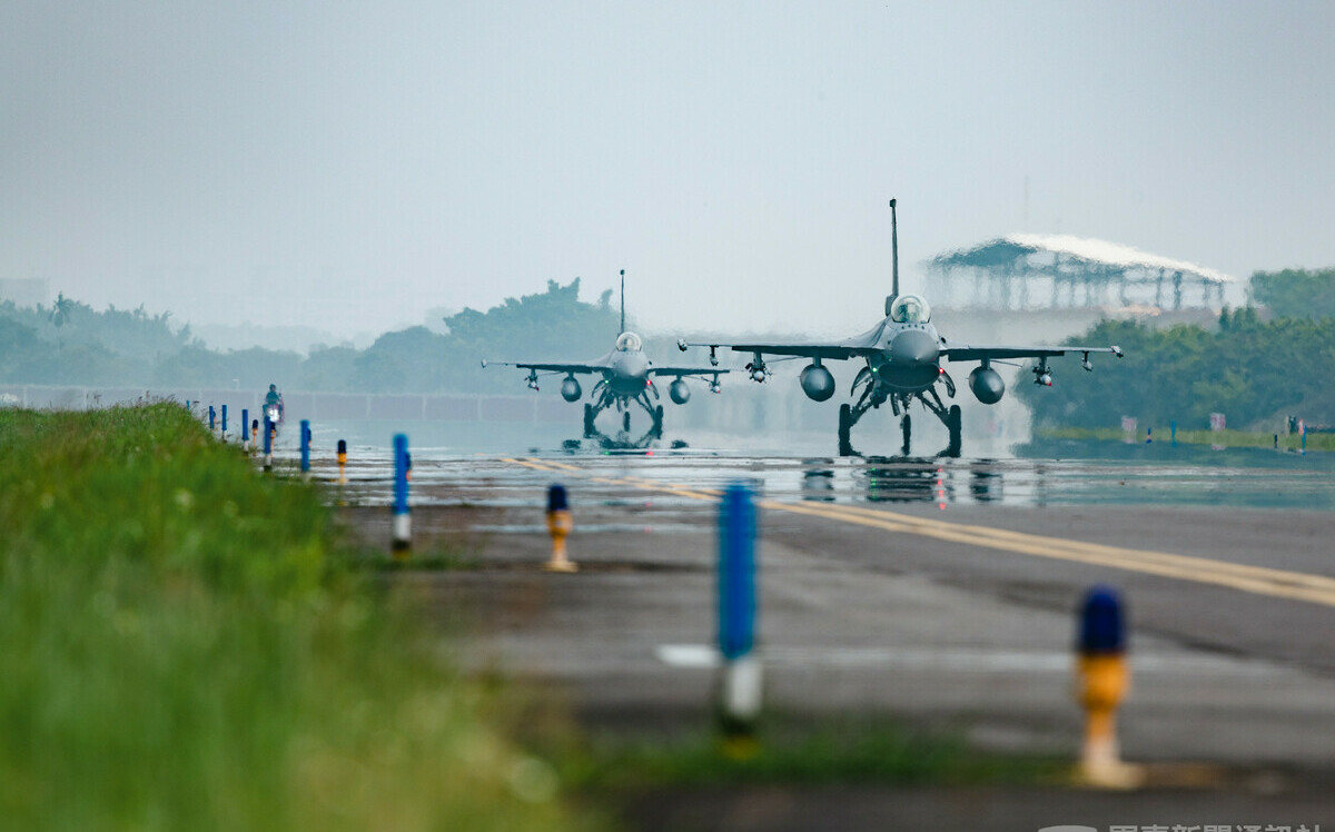 共機頻頻騷擾 空軍清晨舉行防空作戰演練 強化國軍重要目標防護戰力