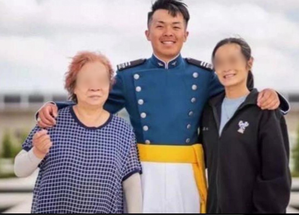 徐皓明(中)的祖母與母親赴美不幸遭遇重大車禍，龐大的醫療費用亟需外界援助。 圖：孫家銘/翻攝