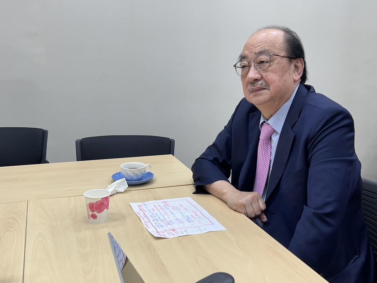 民進黨立法院黨團總召柯建銘因在立法院室內吸菸遭檢舉一案終於有了結果!台北市衛生局於今（29）日宣布，已於昨日開出裁處書，依據《菸害防制法》對柯建銘處以 2,000 元罰鍰。 圖：翻攝柯建銘臉書（資料照）