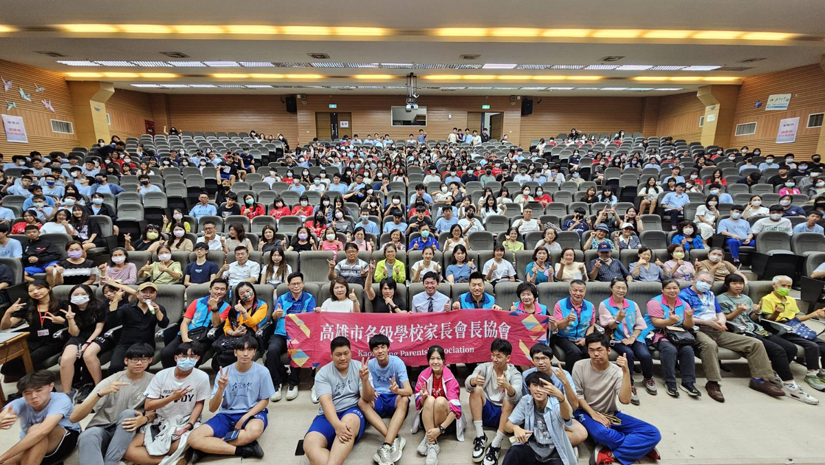 「玫瑰墓生命教育暨反毒音樂演講」在左中登場。 圖：高雄市教育局/提供