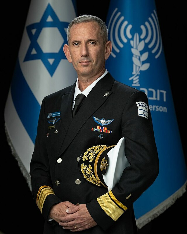 以色列國防軍發言人哈加里少將 圖：取自維基百科　by IDF Spokesperson's Unit 版權規定: CC BY-SA 3.0