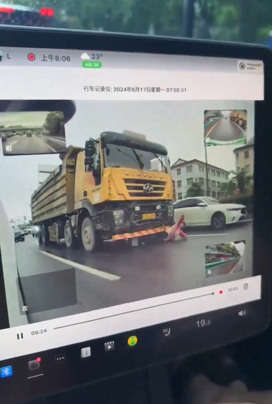 中國近期發生一起驚險事件，卡車撞到人以後掛著人狂奔。 圖：翻攝自罪惡之城 X（前推特）帳號