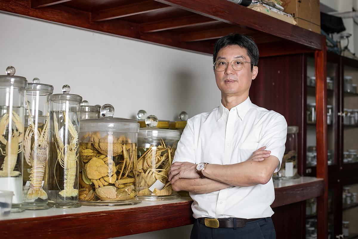 國立台灣海洋大學海洋生物研究所特聘教授陳天任。 圖：取自國立台灣海洋大學網頁。