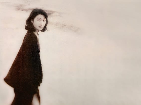 華納音樂推出鄭華娟的紀念專輯《初相遇》。 圖：華納音樂／提供