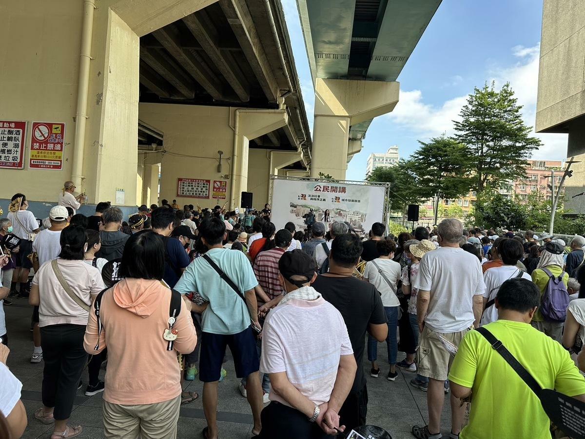 公民團體「山海公民拆樑行動」今（29）日中午公布，最新連署份數為3萬6000份，已超過3萬792份過關門檻，再加上「青鳥」助攻，最後階段預估可衝到約4萬份安全份數， 圖：民眾提供