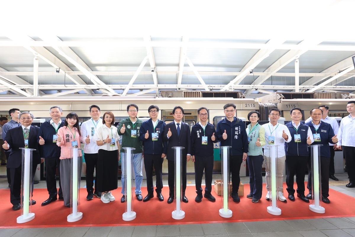 高雄捷運紅線RK1岡山車站試營運啟動典禮。 圖：高雄市政府／提供