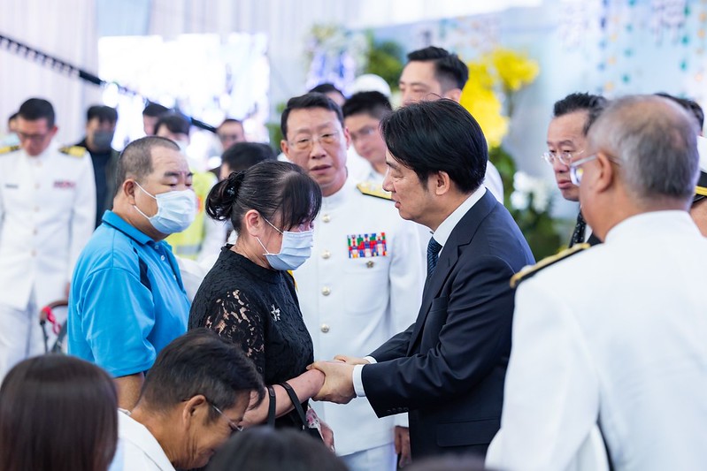 總統賴清德承諾政府將全力協助殉職官兵的家屬，並加強軍事訓練與安全措施。 圖：翻攝自總統府官方網站