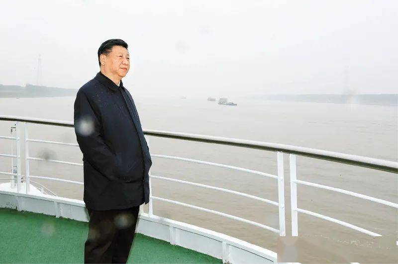 中共官媒吹捧中國國家主席習近平治水論述，在嚴重災情之下引起質疑聲浪。 圖：翻攝人民日報