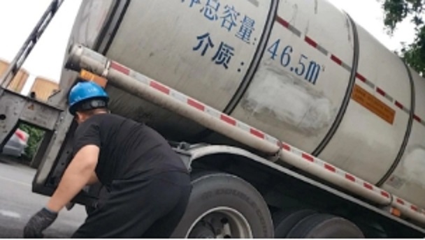 中國的油罐車。 圖 : 翻攝自新京報