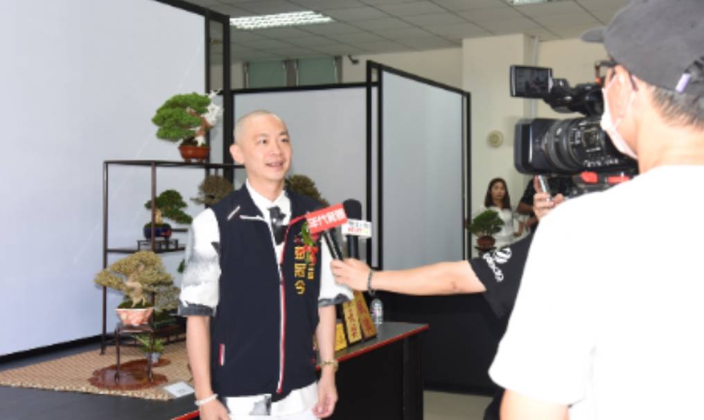 展覽主委彭冠今。 圖：中華小品盆景協會/提供