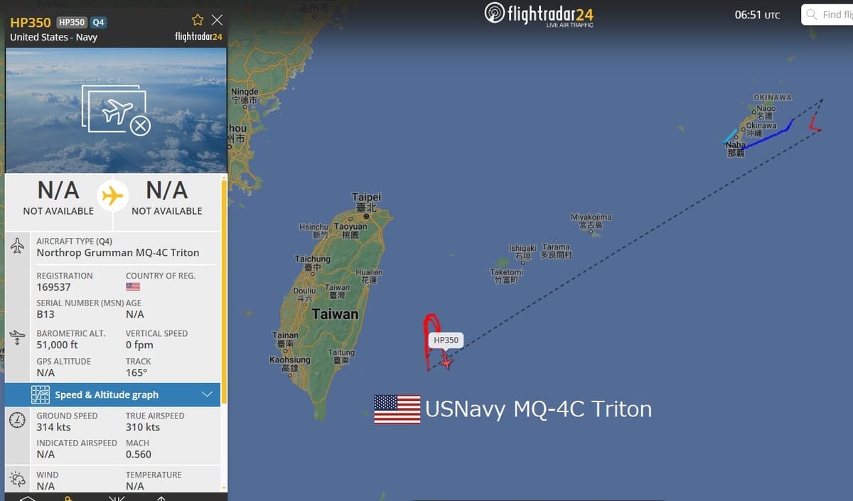 根據實時更新航空飛行狀況的網站「 flightradar24 」顯示，一架美軍的 MQ-4C 無人機從沖繩飛往台灣東部外海，並在海面上空盤旋數小時之久。 圖：翻攝自 @yanzu27 X 帳號
