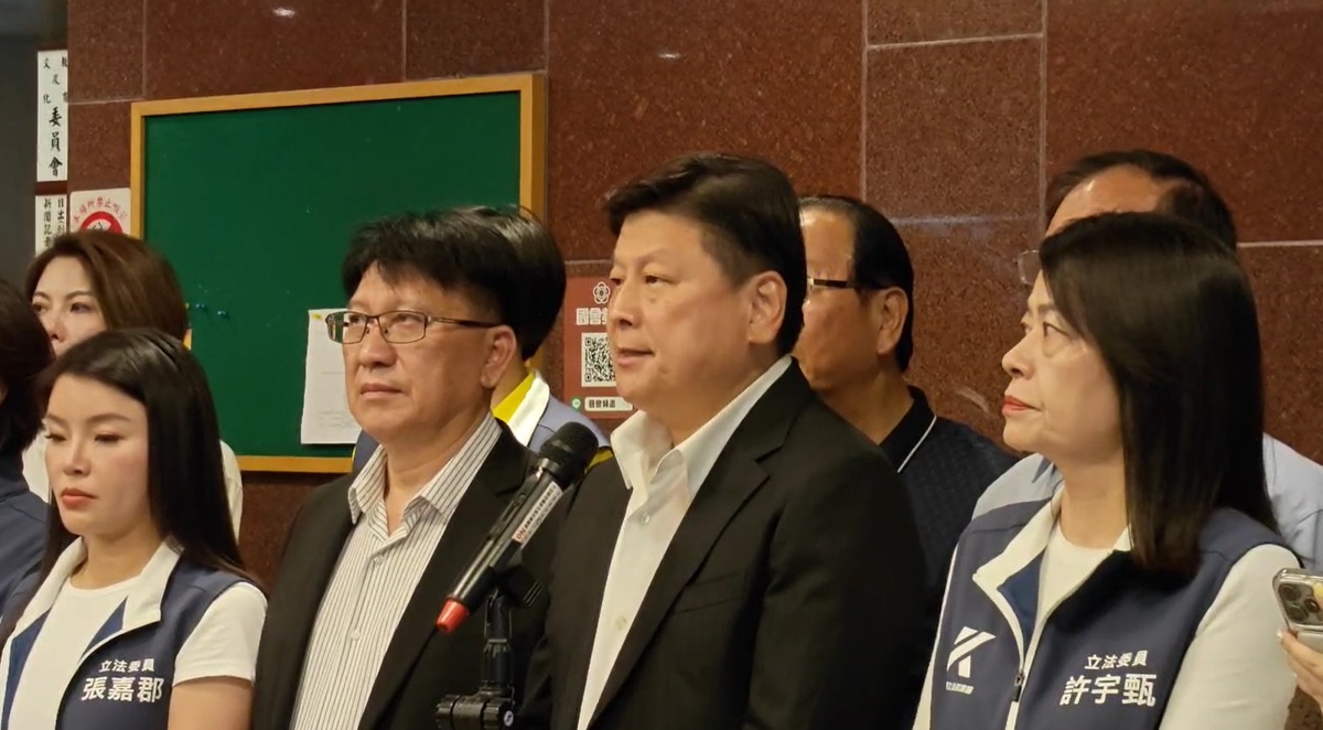 國民黨團召開記者會，譴責民進黨團破壞議事規則與立法院公物。 圖：國民黨立法院黨團/提供