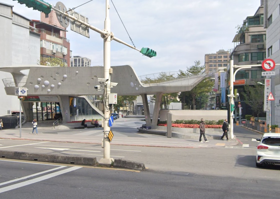 北市南西中山商圈上百家店家近來遭同一人惡意檢舉，商圈組成自救會發聲。 圖：翻攝自GoogleMap