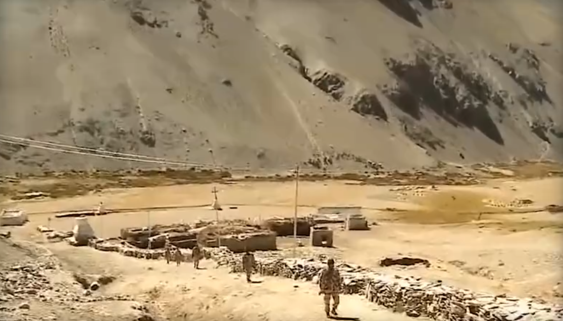 印度在中印邊境的印度一側，修建了大量的道路、橋樑和隧道，這些措施確實改善了印軍的機動能力和駐守能力。 圖：翻攝自包明說
