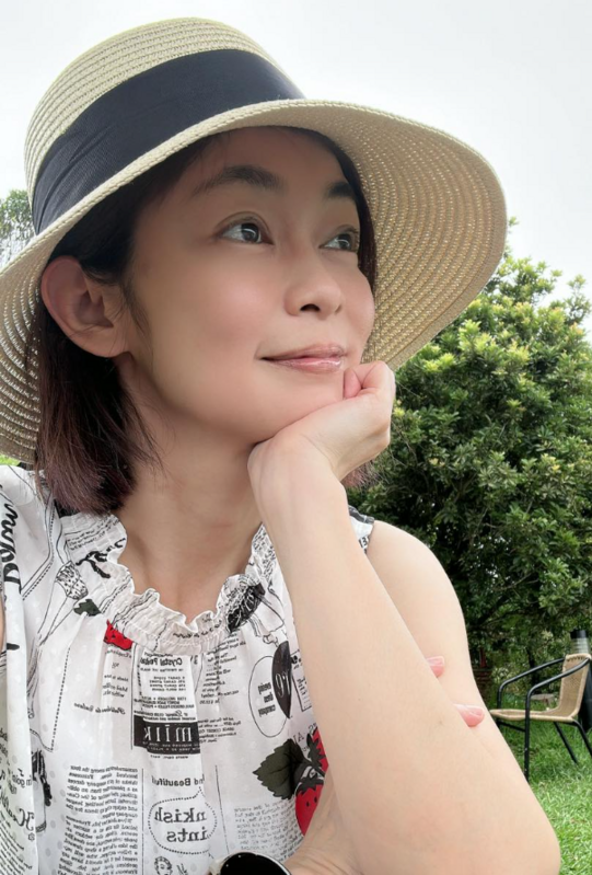 江坤俊日前被爆曾對節目搭檔鄭凱云性騷擾。 圖：取自鄭凱云臉書