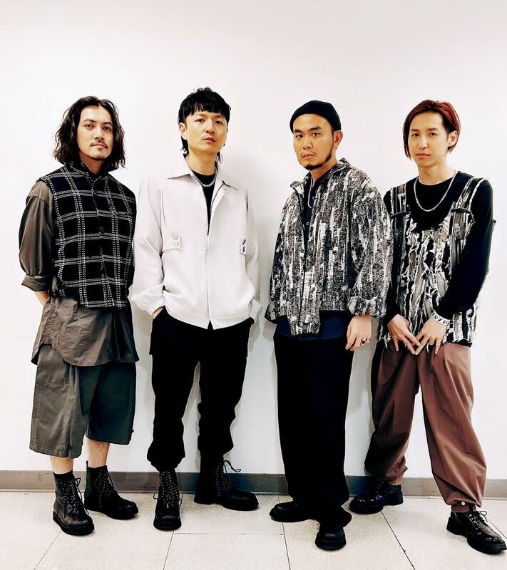 金曲樂團「滅火器」策劃的「FireBall Fest. 火球祭」，即將於在11月30日及12月1日，於樂天桃園棒球場搖滾登場。 圖：翻攝自滅火器