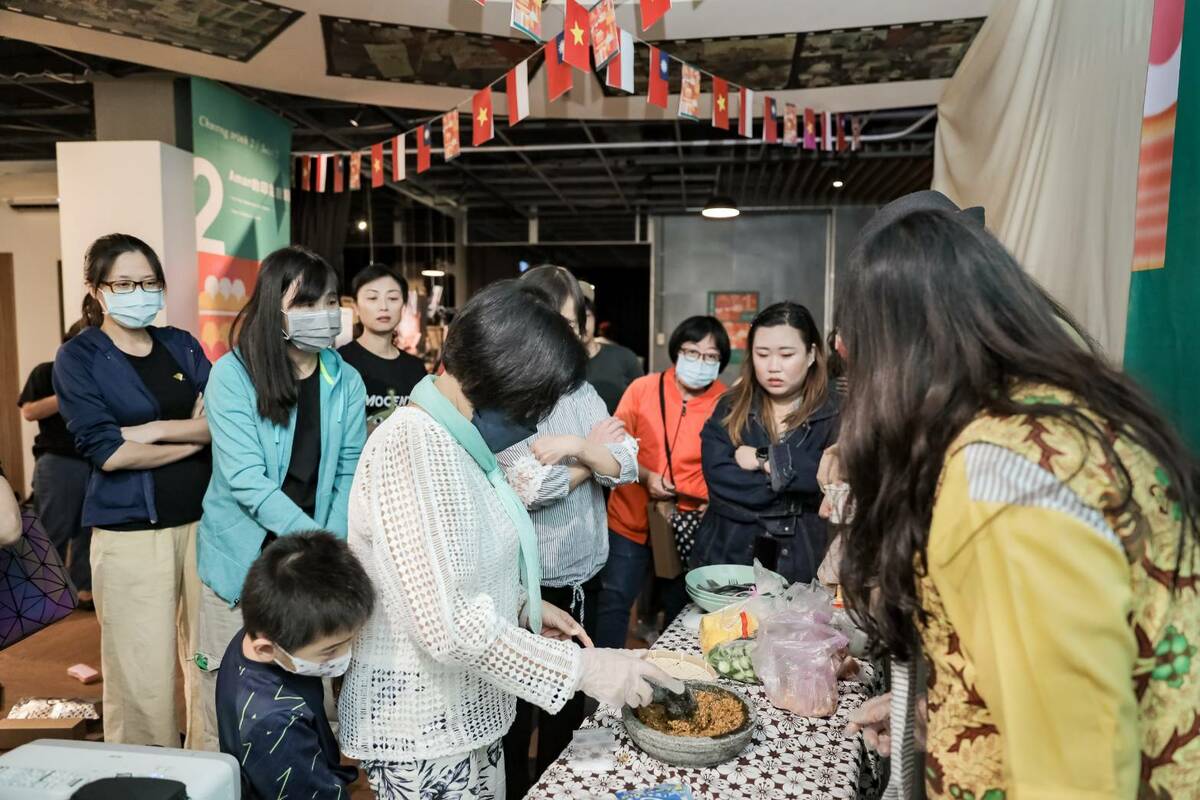 高許多東南亞新住民及留學生一起在高雄共同生活。 圖：高雄勞工博物館/提供