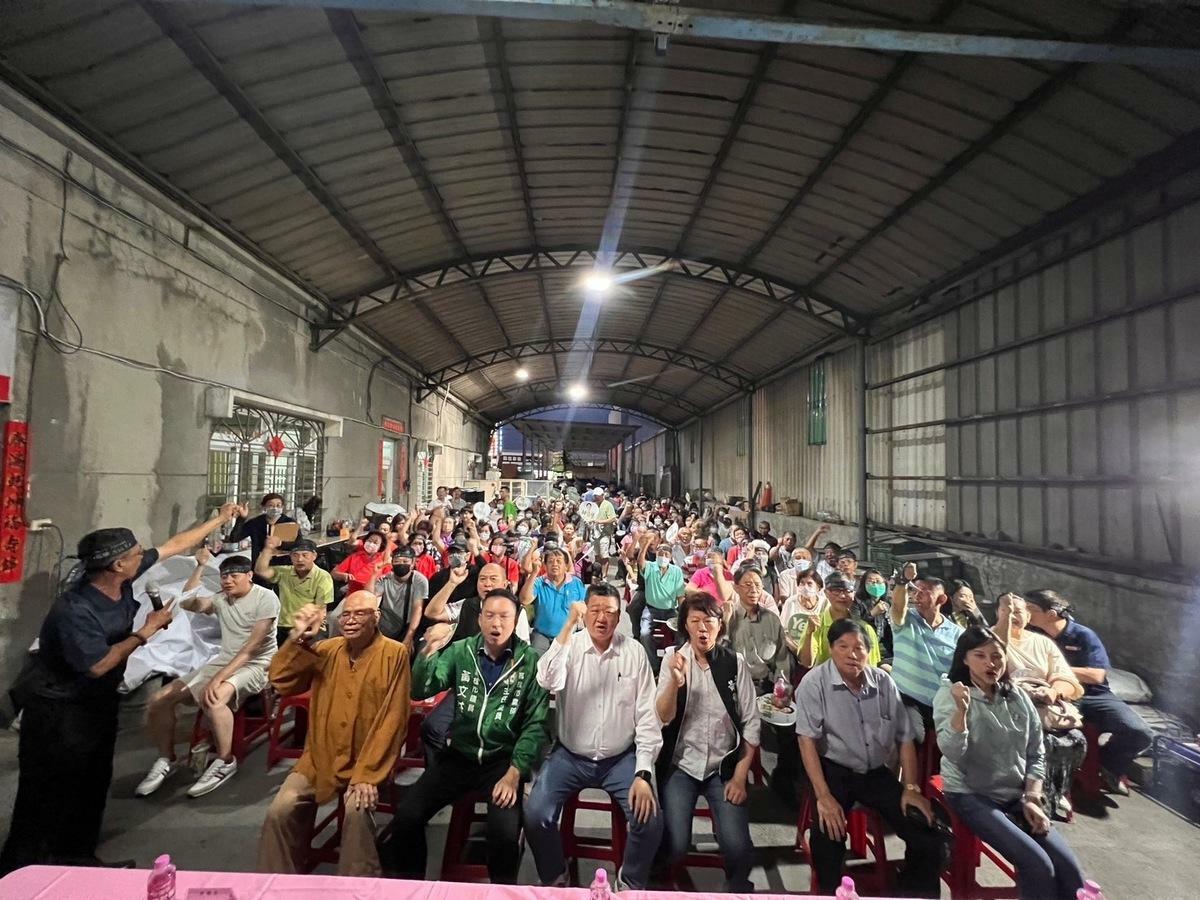 黃秋媖「反濫權護民主」宣講吸引300人到場。 圖：黃秋媖服務處/提供