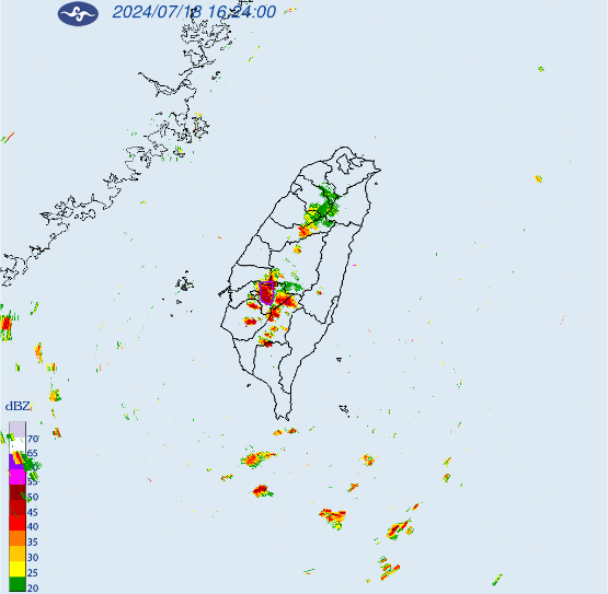 氣象署今日再度針對「雲林縣、嘉義縣」發布大雷雨即時訊息，持續時間至17時45分止，同時針對嘉義縣發布災防告警。 圖：翻攝自中央氣象署官網
