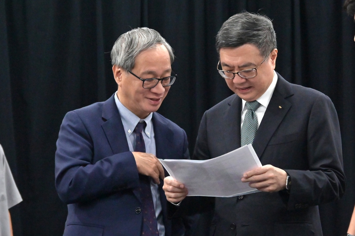 行政院長卓榮泰與文化部長李遠。 圖：行政院提供