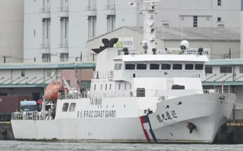日、台第一次艦艇聯合演練! 日《防衛白皮書》稱中國「前所未有」最大挑戰