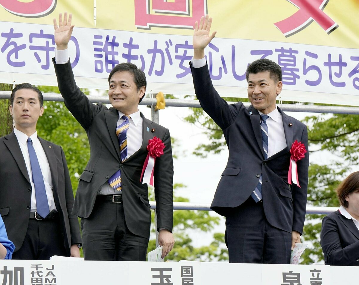 泉健太（右）準備拉下自民黨 圖：翻攝自泉健太Ｘ