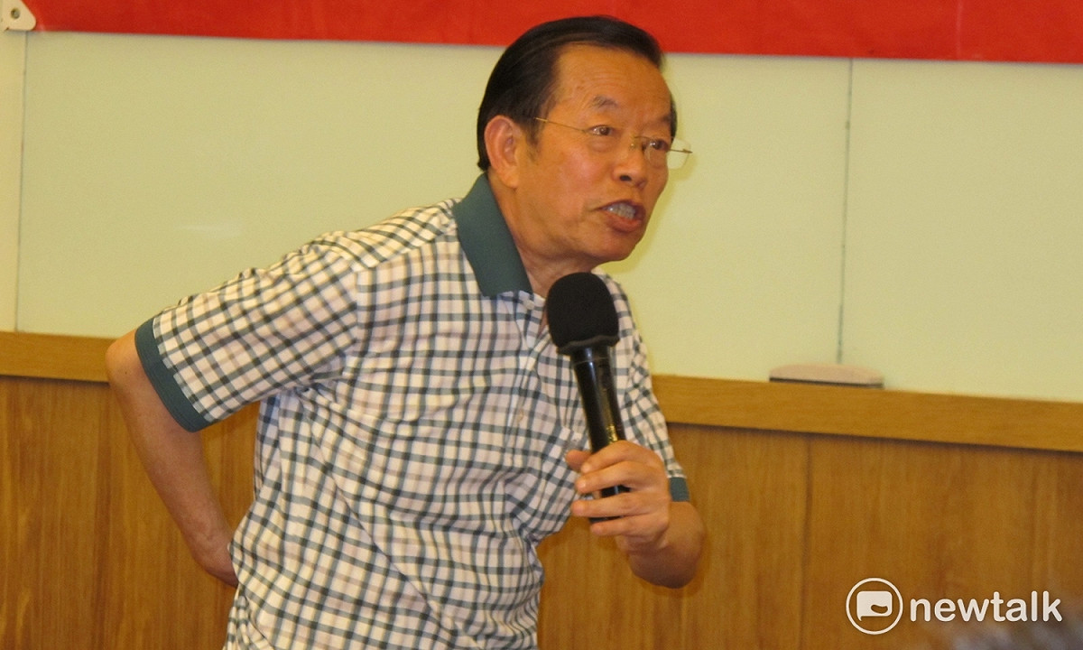 駐日代表謝長廷15日上午應邀到新文化研習營演講表示，阿扁是他的戰友，當然希望他出來。 圖：林朝億/攝