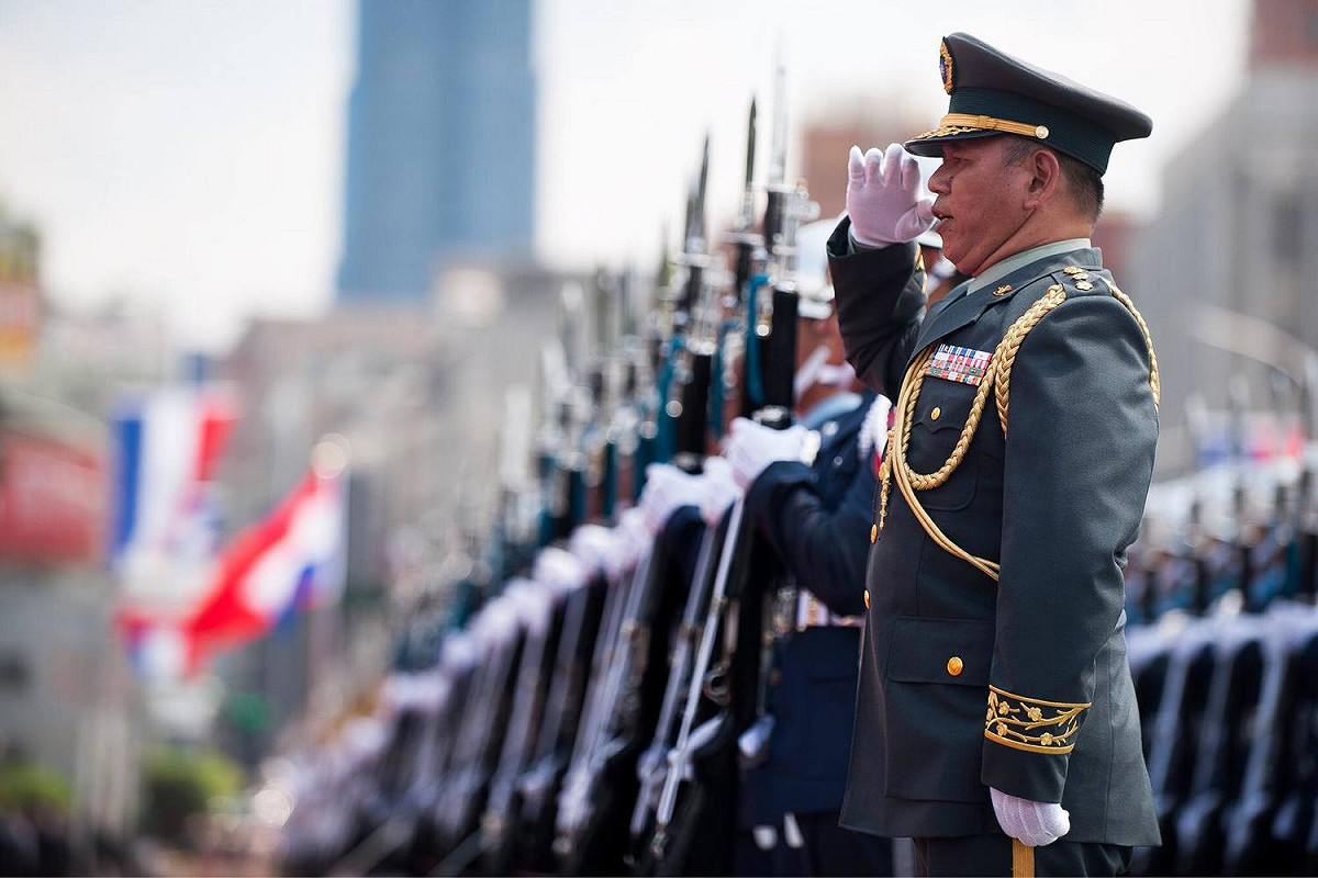 為歡迎巴拉圭總統卡提斯來訪，今天總統府以軍禮及21響禮炮表達熱烈歡迎。 圖:總統府提供
