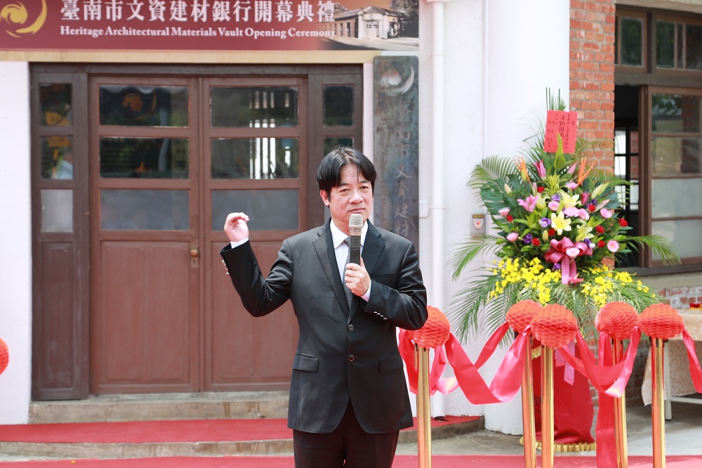 賴清德市長出席「臺南市文資建材銀行」開幕致詞。 圖：台南市政府提供
