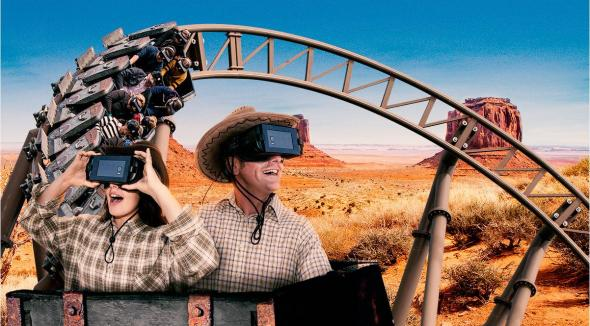 西班牙主題公園「Parque de Atracciones de Madrid」的雲霄飛車，結合首創佩戴VR虛擬實境眼鏡，相當受歡迎。 圖：翻攝Parque de Atracciones de Madrid官網